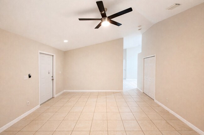 Building Photo - 315 Melissa Dr