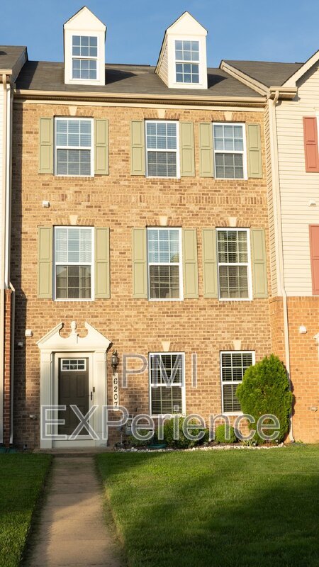 Primary Photo - 6207 Halsted Avenue