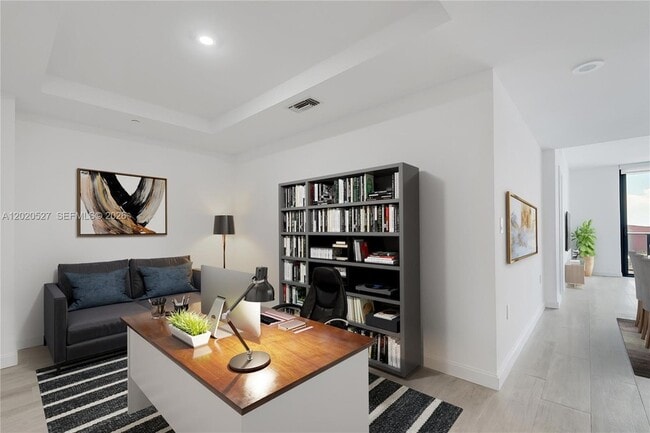 Foto del edificio - 45 SW 9th St