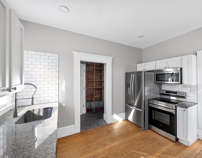 Foto del edificio - 1619 E Main St