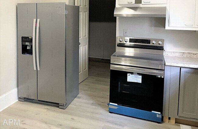 Building Photo - 3 br, 1 bath House - 417 7th Ave NW