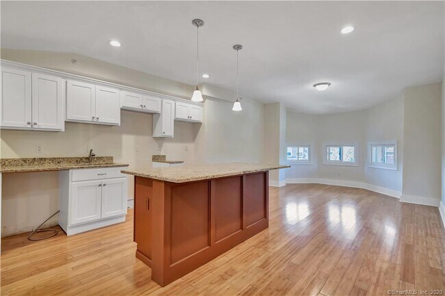 Foto del edificio - 169 Olive St