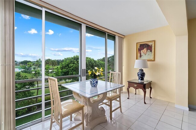 Foto del edificio - 4500 Gefion Ct
