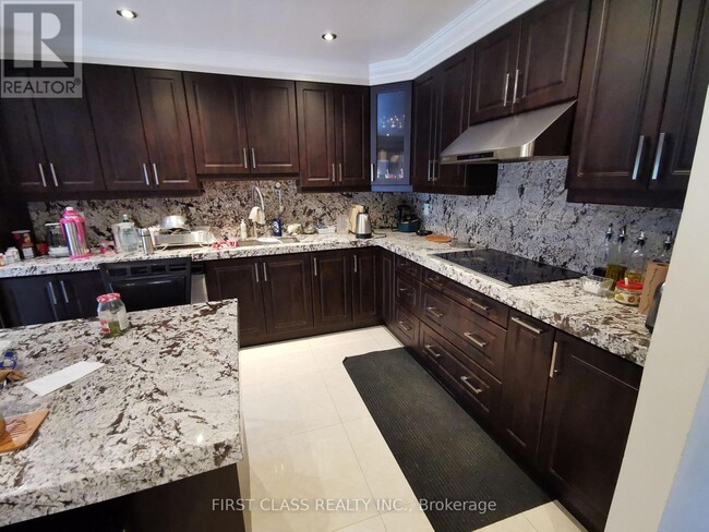 Building Photo - 1300 Wesson Ct