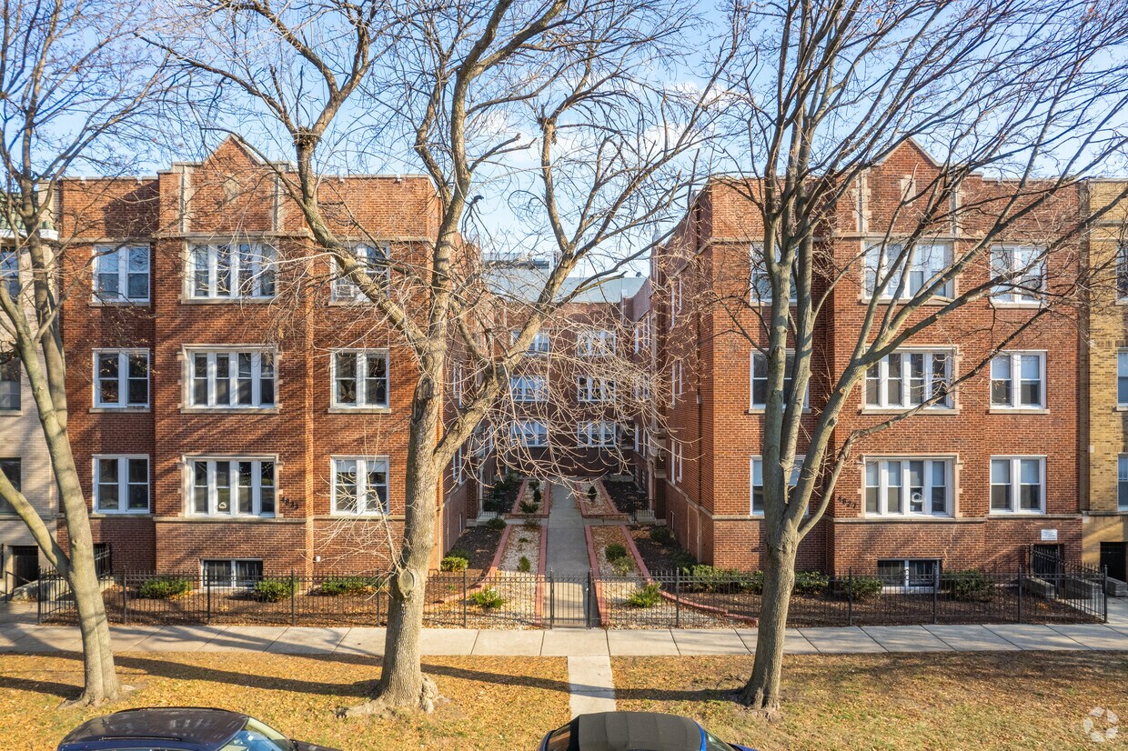 Foto del edificio - 4827-4833 N Wolcott Ave