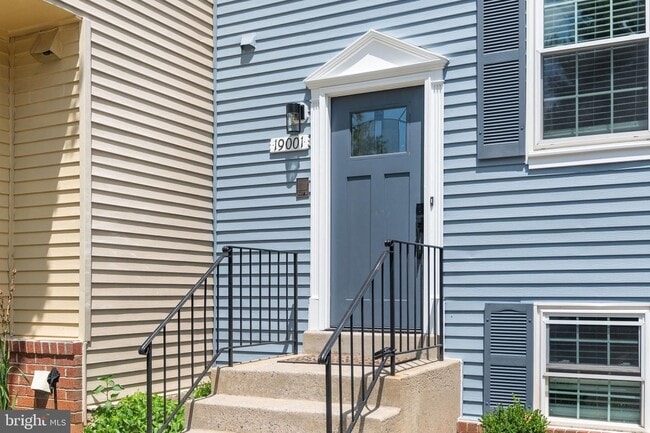 Foto del edificio - 19001 Grotto Ln