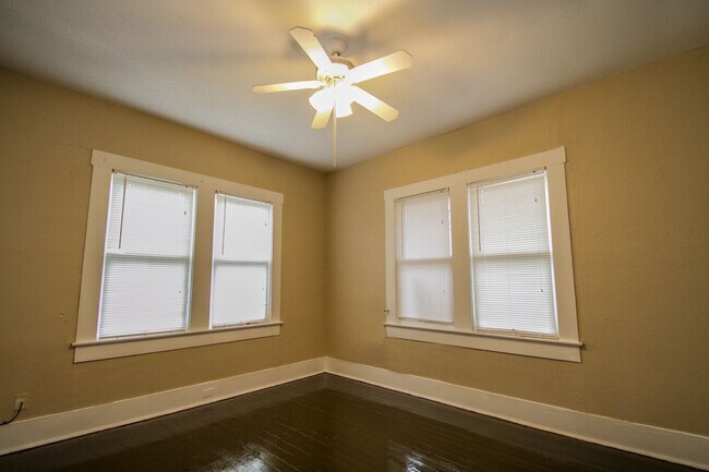 Foto del edificio - 1727 Nolan St