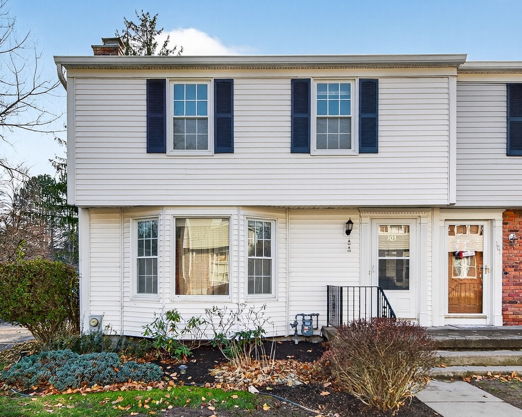 Primary Photo - 103 Sundridge Dr