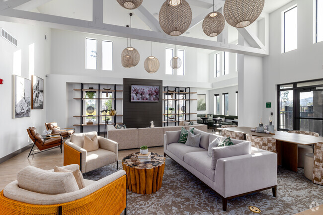Interior Photo - Sinclair at Palm Pointe