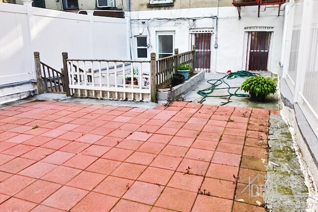 Foto del edificio - 606 Franklin Ave