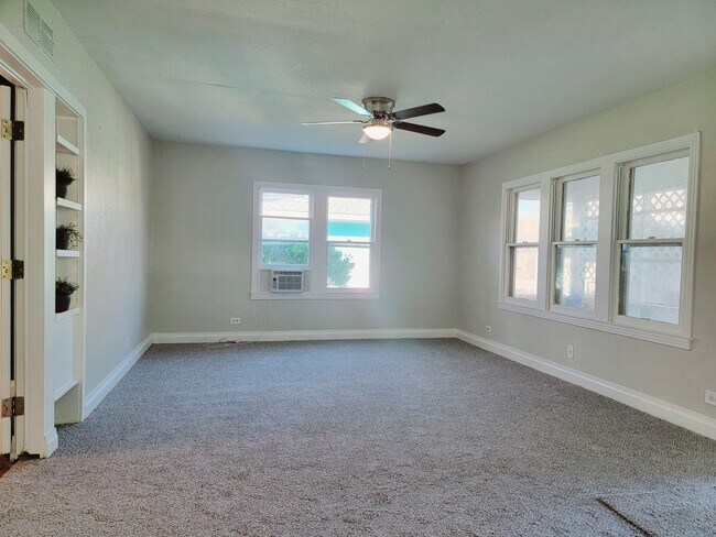 Sala de estar - 813 28th St