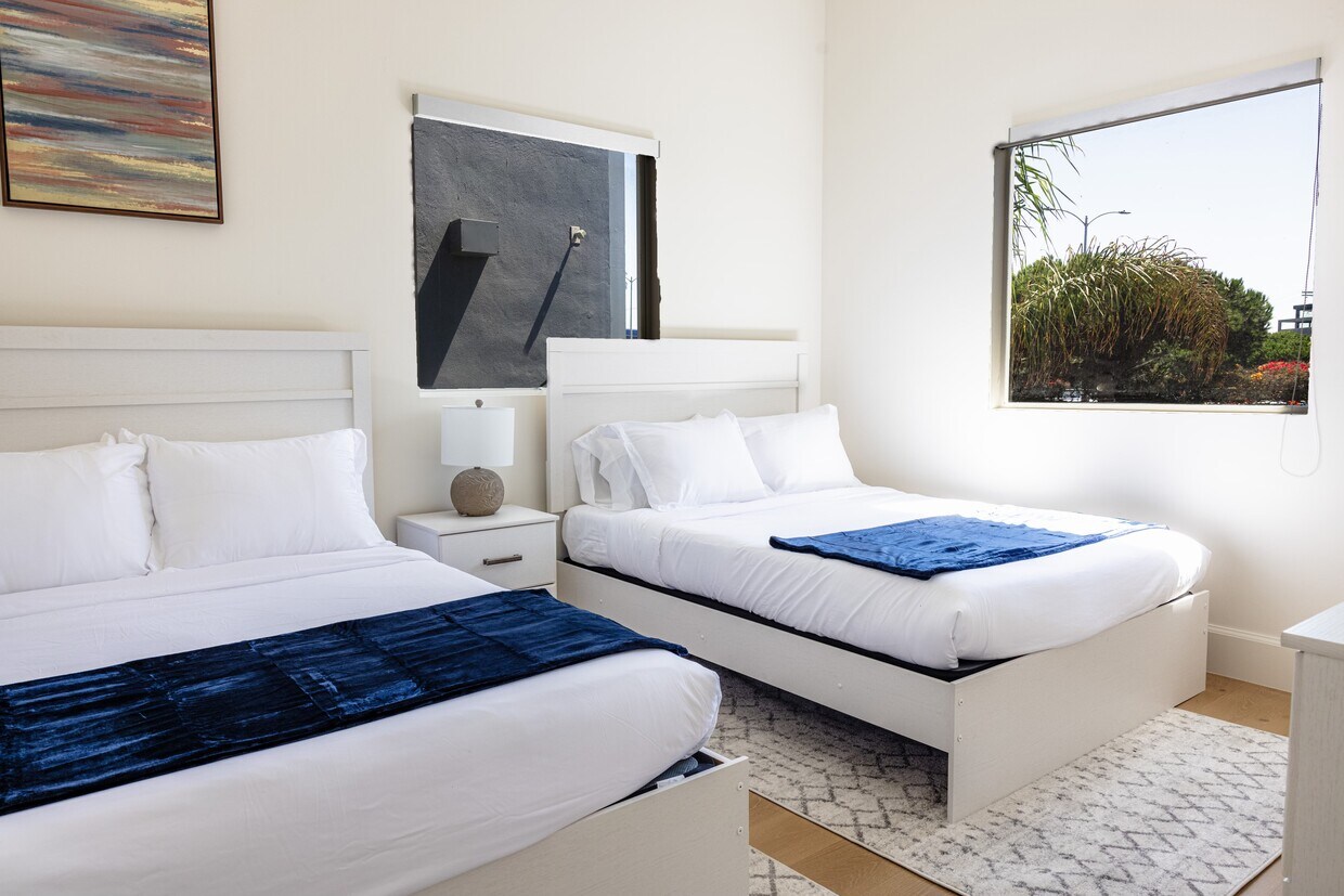Foto principal - 215 Windward Ave