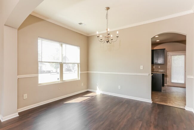 Building Photo - 3512 Sandy Bank Dr