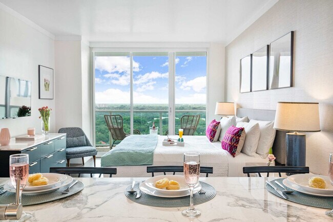 Foto del edificio - 2889 McFarlane Rd