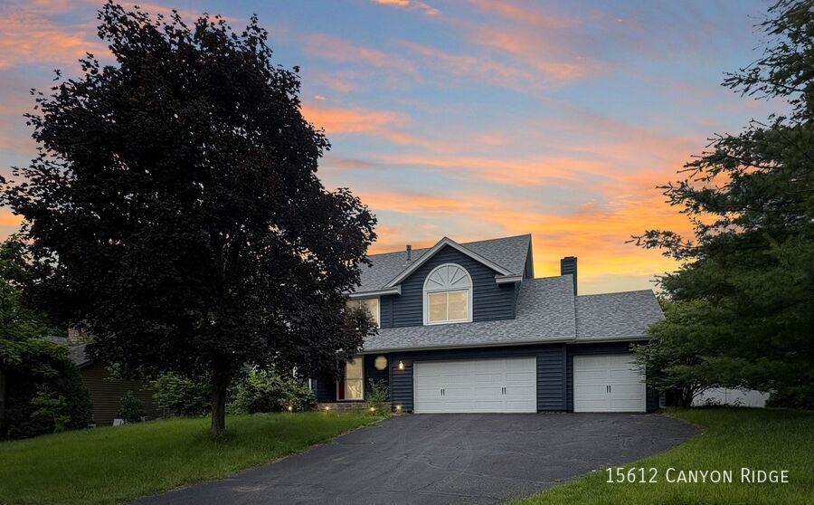 Primary Photo - 15612 Canyon Ridge