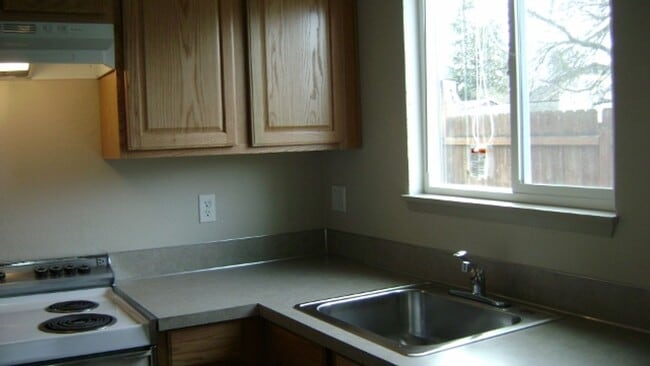 Building Photo - Call for Move in Special!!!