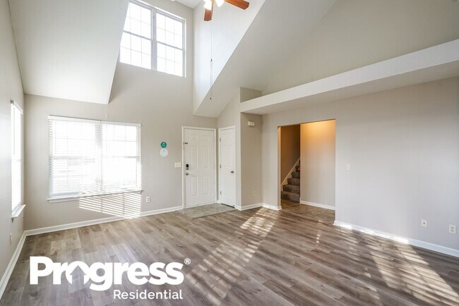 Building Photo - 1215 Larzelere Ln