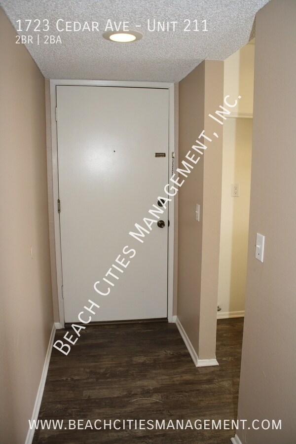 Foto del edificio - 1723 Cedar Ave