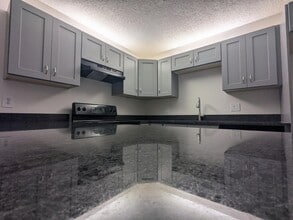Building Photo - 2191 White Pine Cir