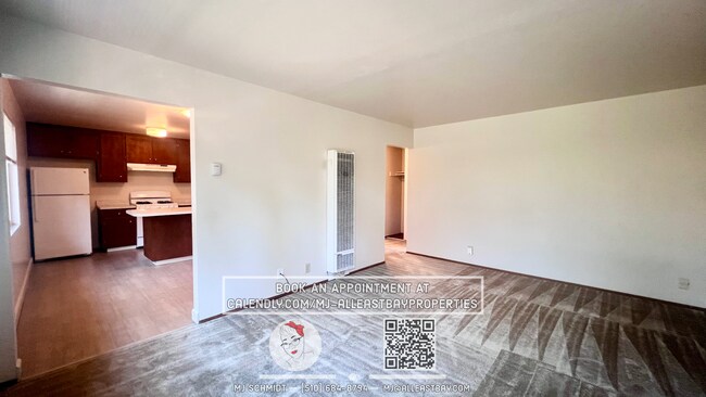 Foto del edificio - Spacious top floor 2 bedroom, walking dist...