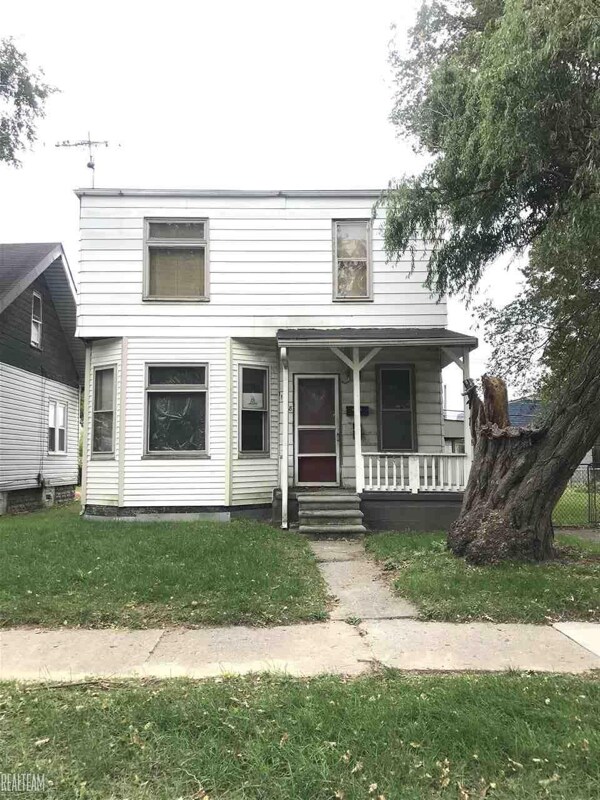 Primary Photo - 11358 Rivard Ave