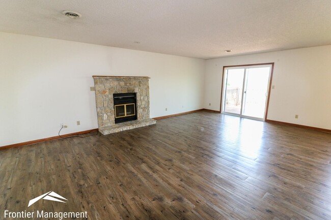 Building Photo - Check out this beautiful home located near...