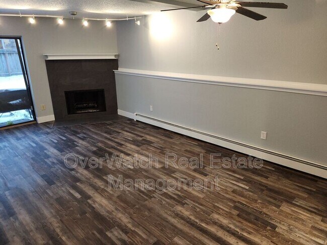 Foto del edificio - 9300 Arlene Dr