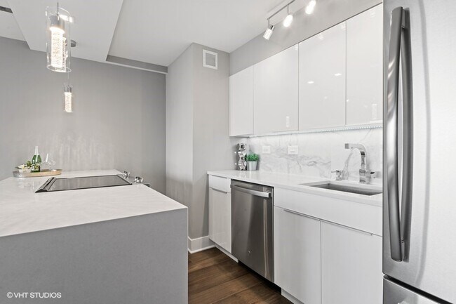 Foto del edificio - 3100 N Lake Shore Dr