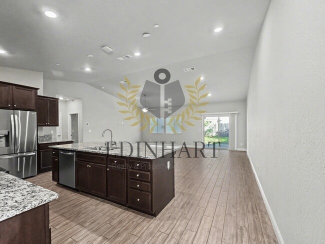 Foto del edificio - 1132 S Simon St