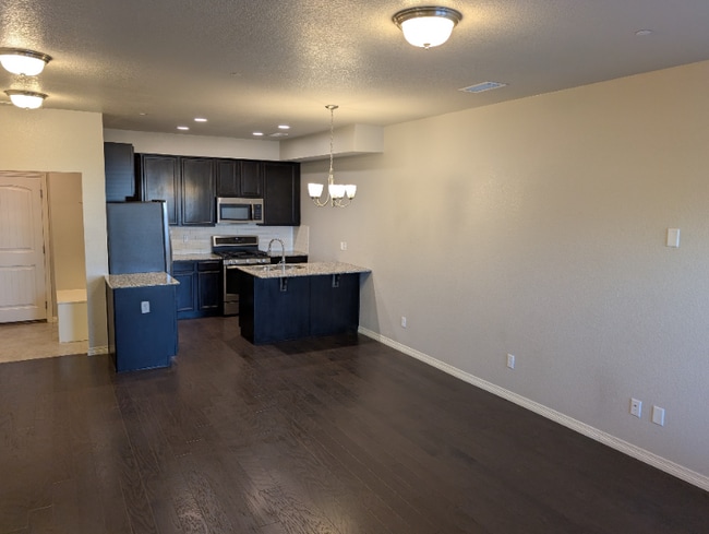 Foto del edificio - 3056 County Fair Ln