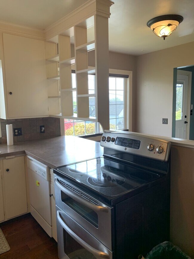 Foto del edificio - 5897 Malloy Ave (Lease Takeover)