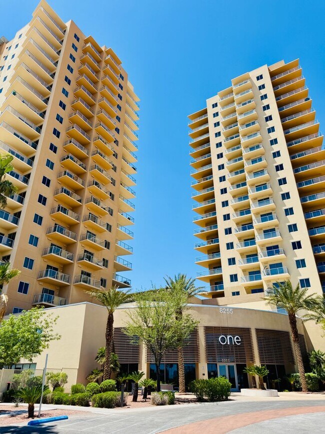Foto del edificio - Modern High-Rise Condo with Stunning City and Mountain Views-Near LV Strip, Allegiant Stadium, To...