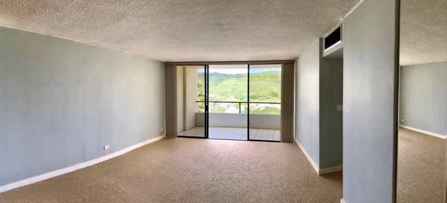 Building Photo - 1717 Mott-Smith Dr