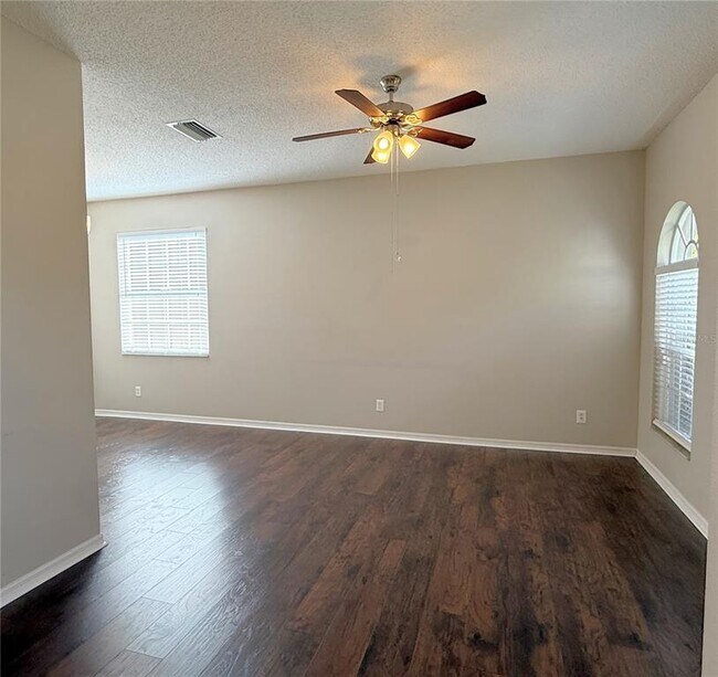 Foto del edificio - 10301 Goldenbrook Way