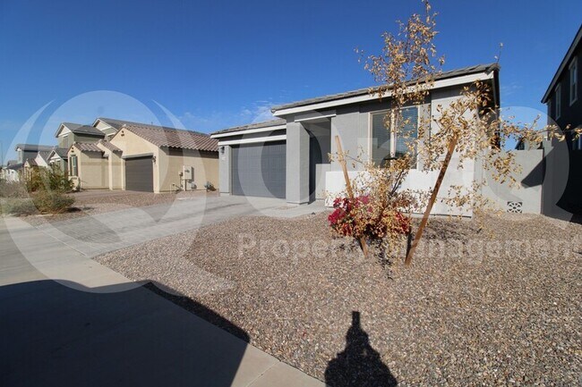 Building Photo - 11248 E Unger Ave