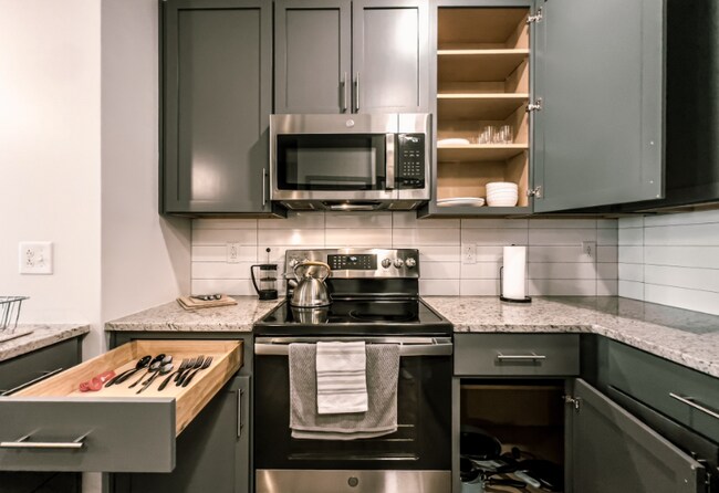 Building Photo - 301 American Way N
