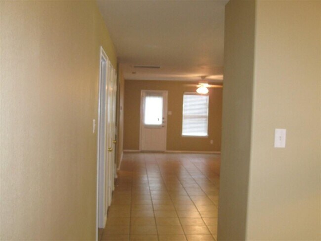 Building Photo - 8319 Obsidian Ct