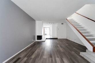 Building Photo - 6311 Riverview Way