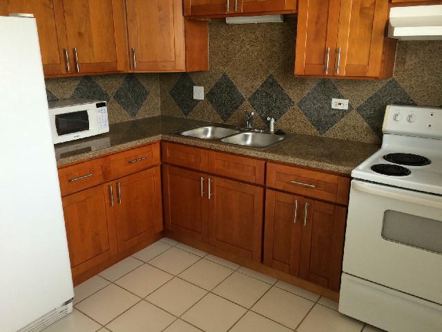 Building Photo - ILIMA WEST 2/1/1 end unit, sec, A/C, ceili...