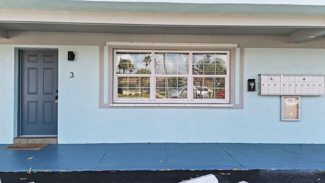 Building Photo - 1011 S Miramar Ave