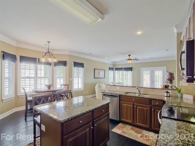 Building Photo - 11120 Huntington Meadow Ln