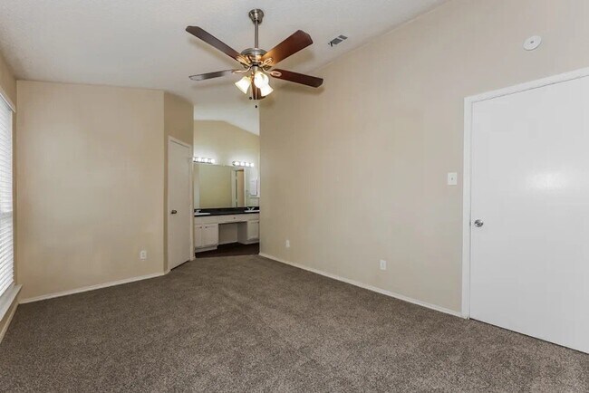 Foto del edificio - 1459 Thistlewood Ln
