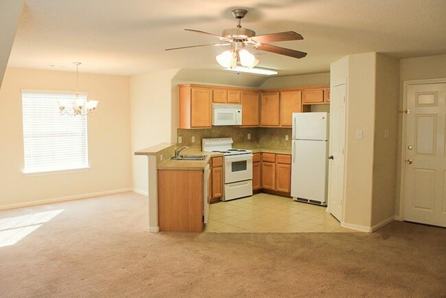 Building Photo - 603 Wades Way