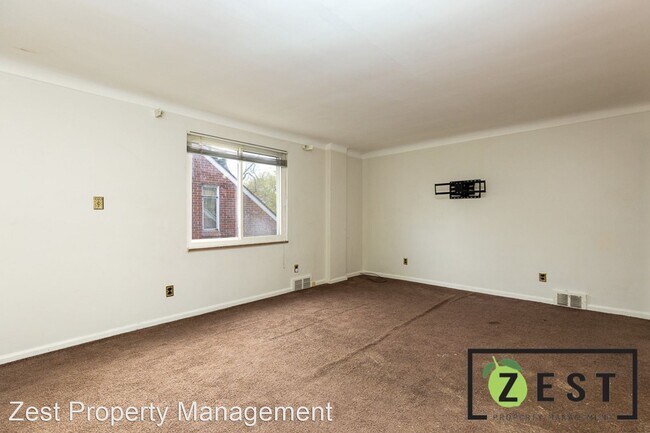 Building Photo - 1 br, 1 bath Apartment - 19691 Cliff Stree...