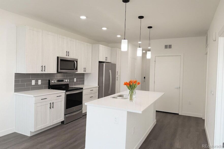 Primary Photo - 4900 W 29th Ave