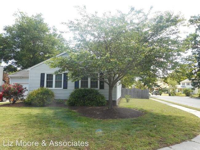Building Photo - 39 Philmont Dr
