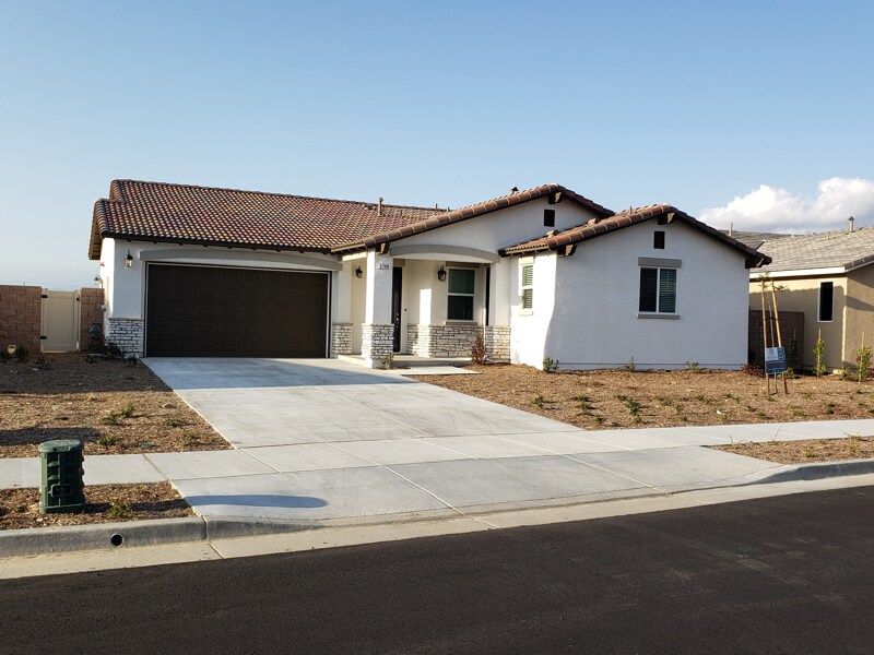 Foto principal - 5748 Arrowstone Ln