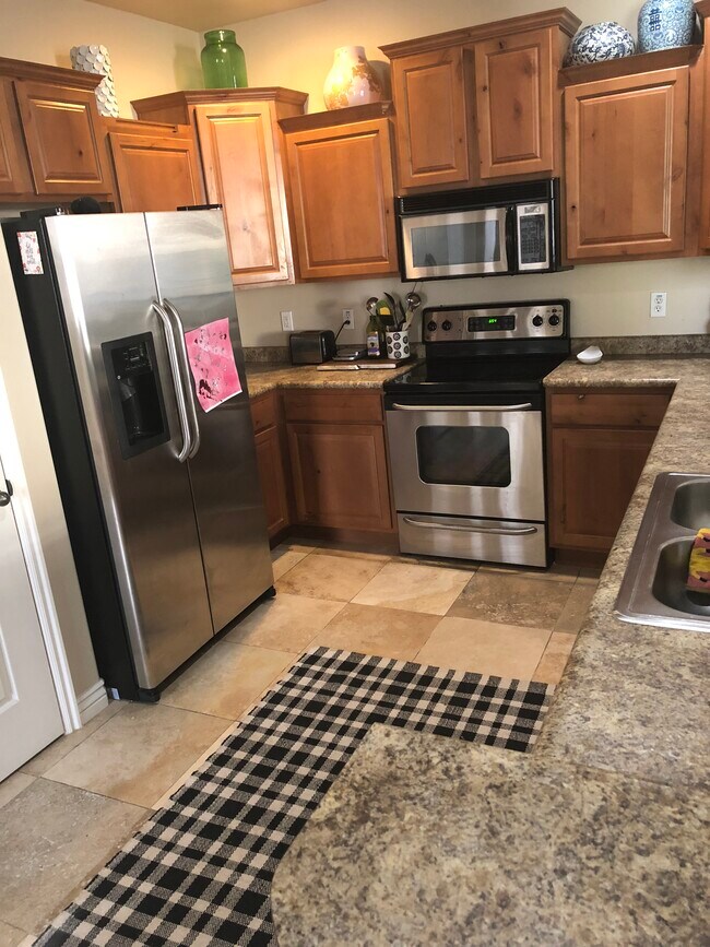 Foto del edificio - 1612 W 3180 N