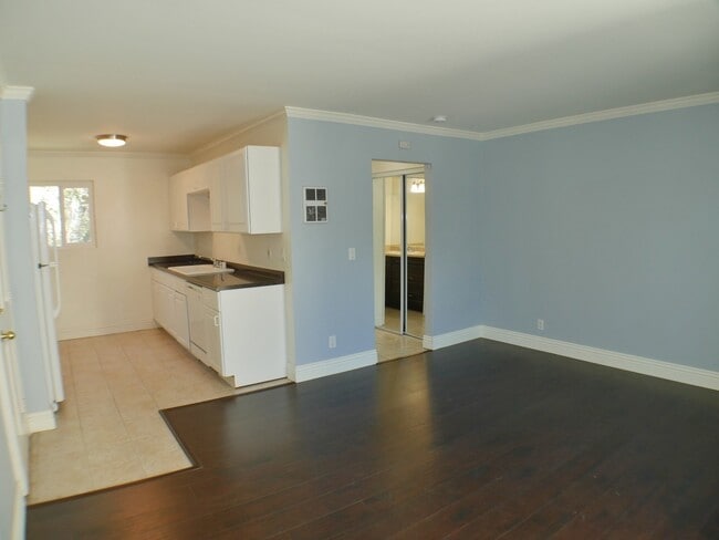 Building Photo - 2850 Reynard Way