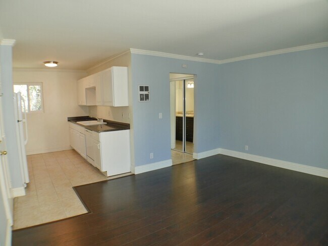 Foto del edificio - 2850 Reynard Way